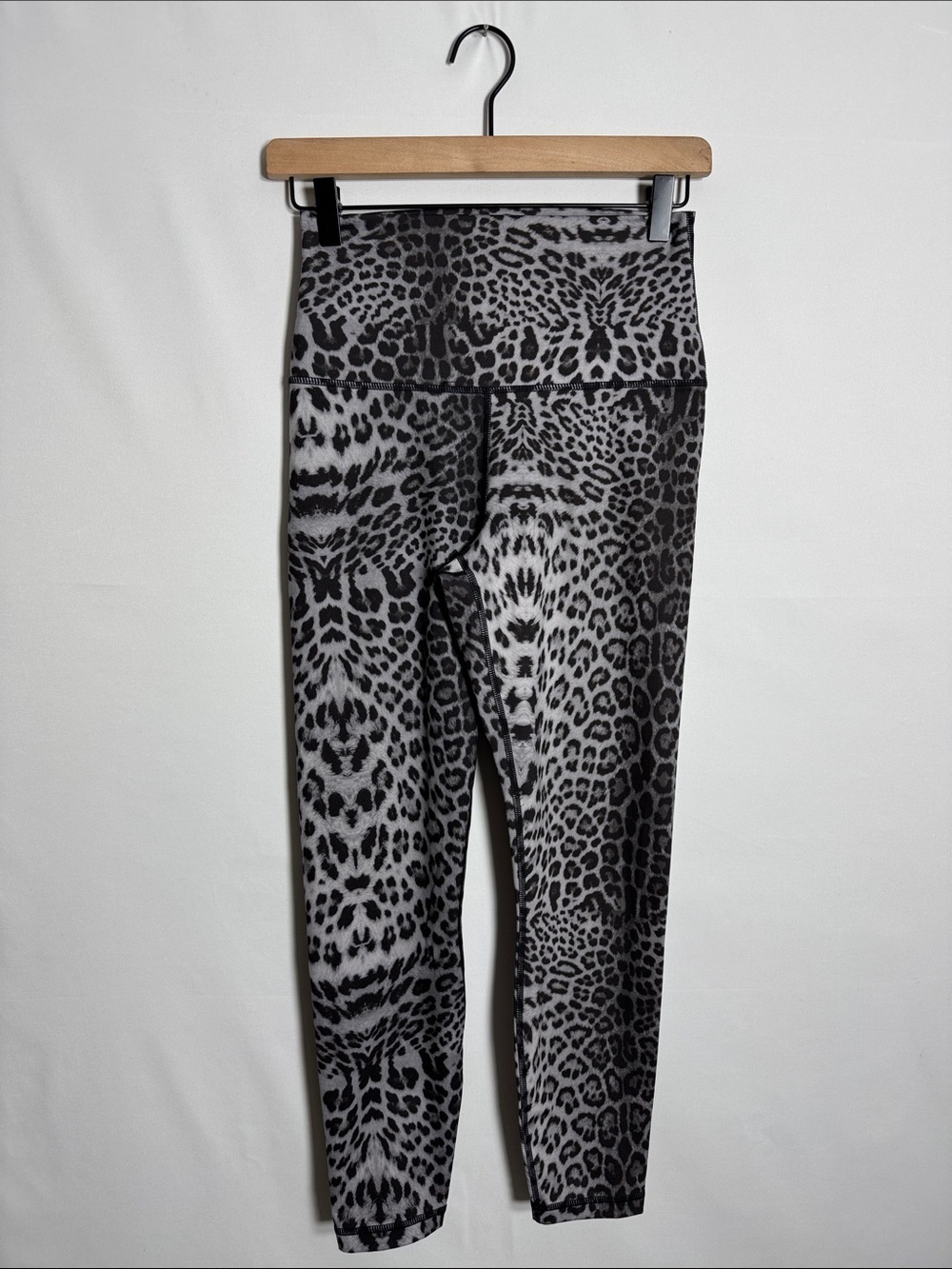 WAP102 {Yogalicious LUX} Gray Black Leopard Cheetah Print Yoga Leggings Pants